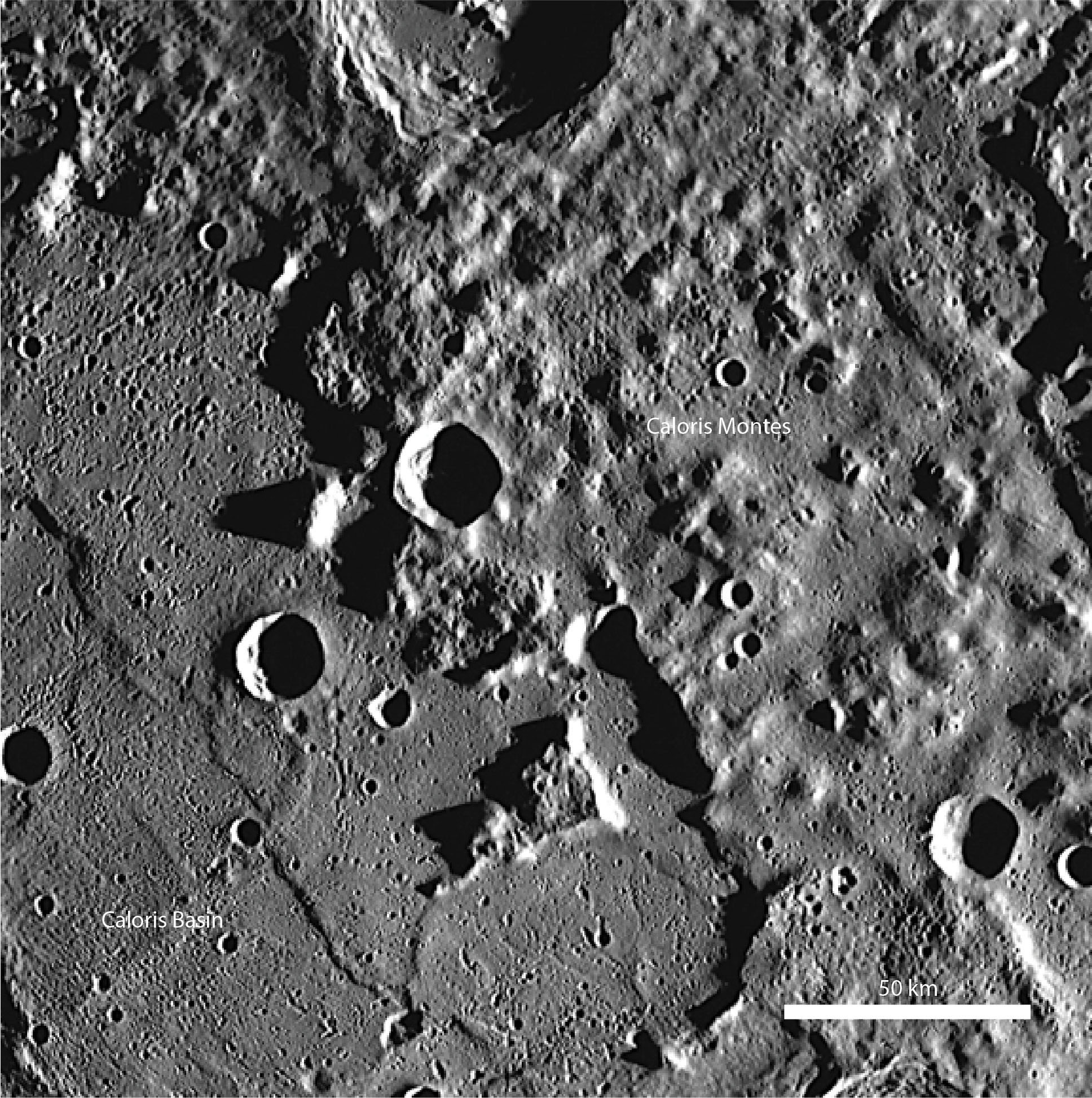 Кратеры меркурия. Меркурий кратер Калорис. Бассейн Калорис на Меркурии. Кратер Калорис на Меркурии. Меркурий кратер равнина жары.